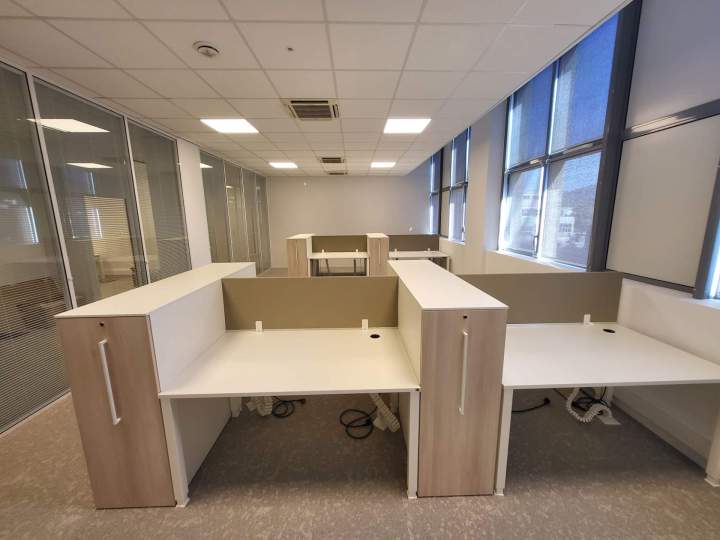 Livraison de mobilier de bureau clé en main Saint Priest